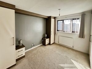 Bedroom - click for photo gallery